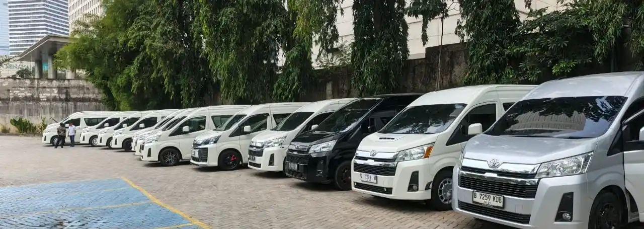 Foto asli Toyota Hiace Premio Grand Luxury Family Trans Luxury